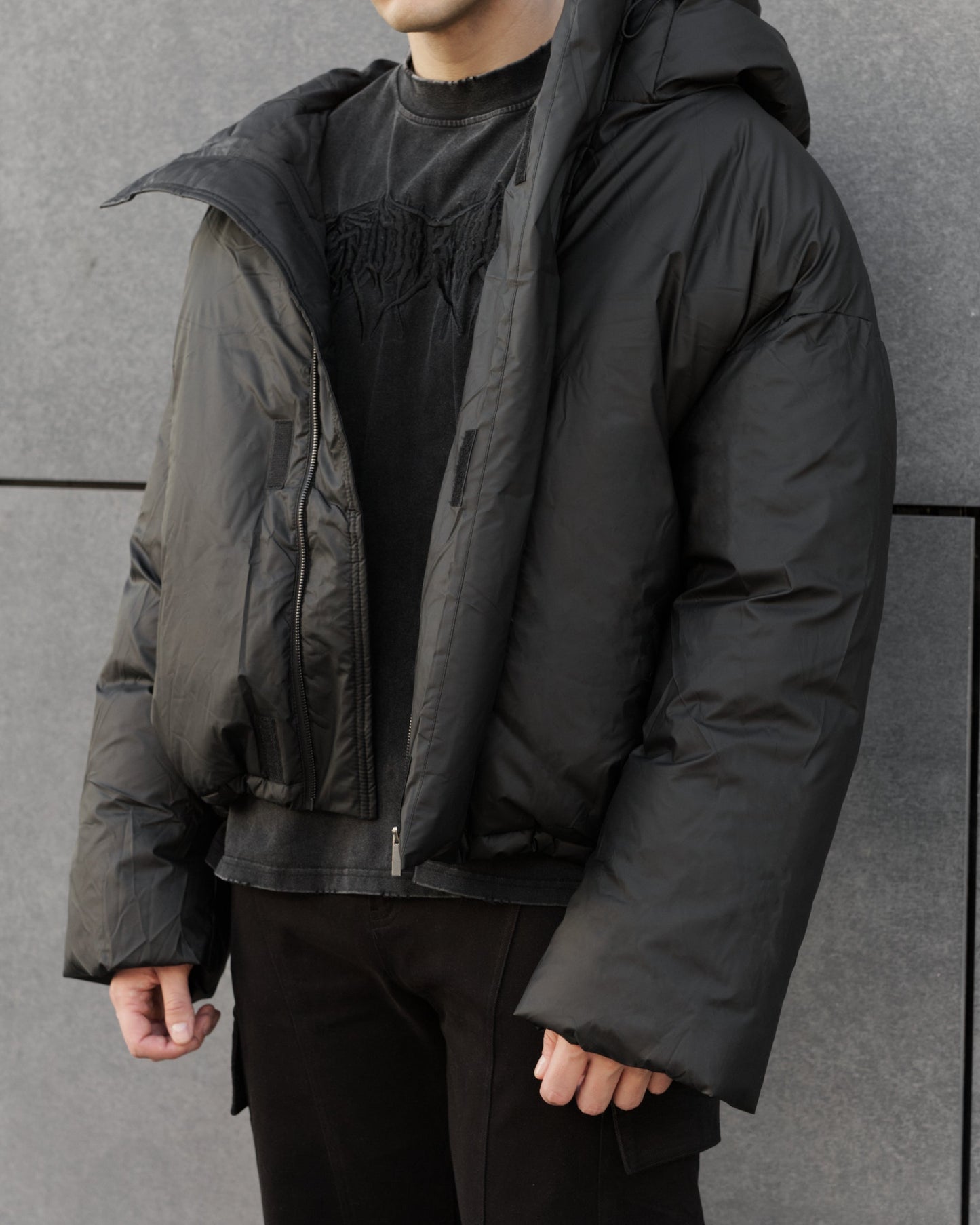 PUFFER JACKET IN JET BLACK