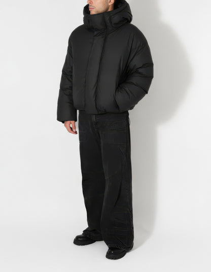 PUFFER JACKET IN JET BLACK